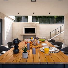 5 bedroom beachfront villa with heated pool near Omis, sleeps 9